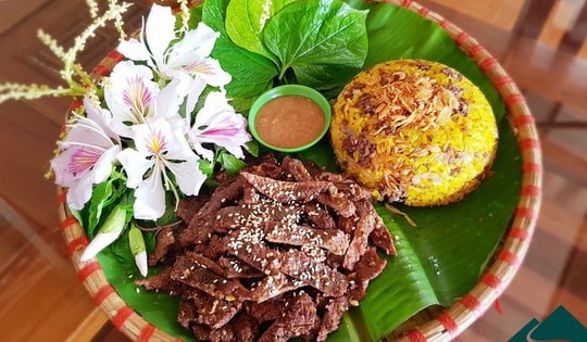 Rủ nhau đi Mộc Châu, nhớ 'dừng chân' ăn những đặc sản ngon quên sầu này nhé!