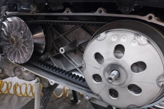 Vì sao xe tay ga bị giật?