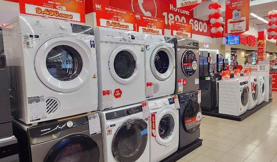 Thiết bị hỗ trợ chăm sóc sức khỏe đắt khách mùa nồm ẩm, giá sau giảm sâu chưa đến 3 triệu đồng, chuyên gia chỉ cách 'săn' hàng chuẩn