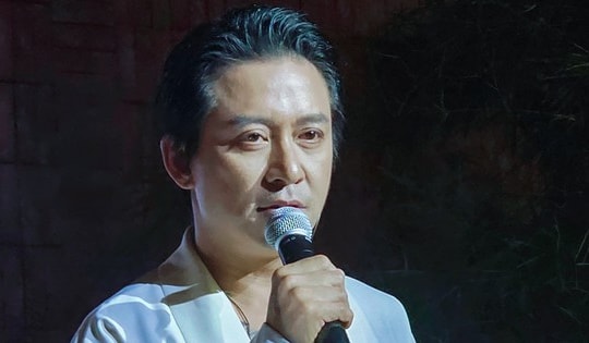 Ca sĩ Tuấn Hưng: Tóc bạc, da nhăn nên không dám để vợ một mình vào Sài Gòn