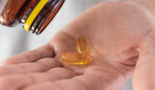 Dùng vitamin D không đúng cách gây hại như thế nào?