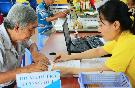 Lịch chi trả lương hưu tháng 3 mới nhất, người hưởng chế độ được nhận ngày nào?