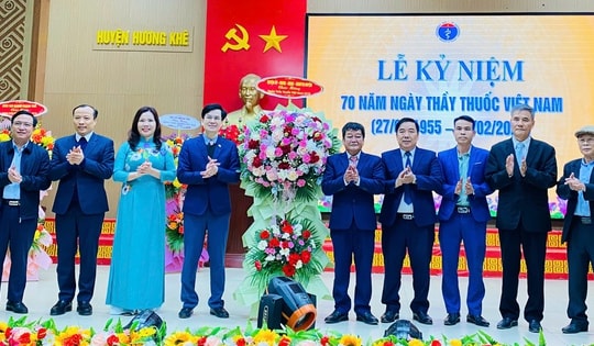 Hương Khê (Hà Tĩnh): Mít tinh kỷ niệm 70 năm Ngày Thầy thuốc Việt Nam
