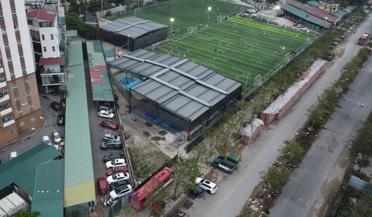 Hà Nội: Loạt sân bóng đá và pickleball, gara ô tô trái phép ở Mỹ Đình 1, Nam Từ Liêm vẫn hoạt động rầm rộ