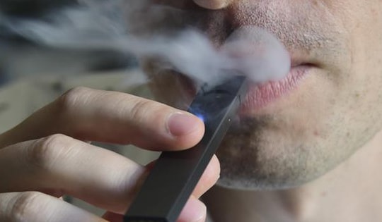 Thái Lan cảnh báo mối nguy từ 'thuốc lá điện tử zombie' lan tràn trên thị trường