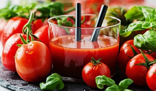 Cà chua đang rẻ, ăn theo cách này còn tốt hơn thuốc bổ