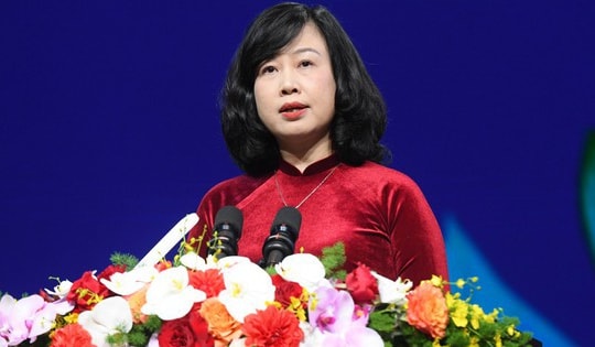 Bộ trưởng Bộ Y tế: 'Suốt 70 năm qua, dù trong bất kỳ hoàn cảnh nào những người thầy thuốc cũng không chùn bước'