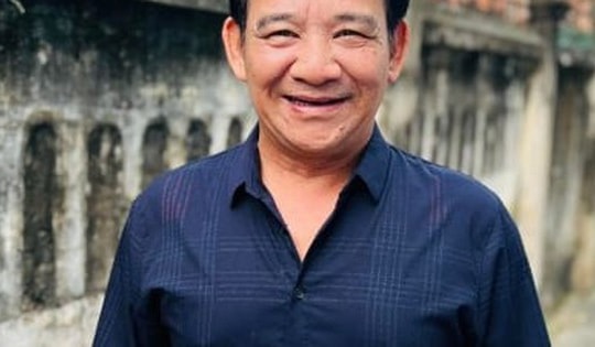 Quang Tèo: 'Không có show nhưng để vợ vui, tôi ra ghế đá ngồi cho hết giờ'