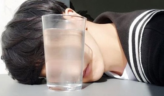 2 loại nước uống thường xuyên sẽ nuôi lớn tế bào ung thư, nước để qua đêm hay đun nhiều lần thế mà lại'vô can'