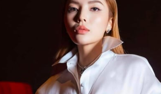 Bị chê ăn mặc xuề xoà, kém lịch sự, Kỳ Duyên nói: 'Mỗi người một phong cách'