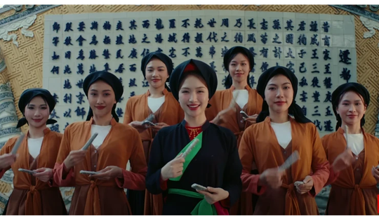 'Bắc Bling' của Hòa Minzy lọt top 2 trending sau hơn 10 tiếng phát hành