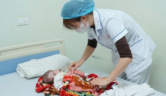 Phẫu thuật thành công trẻ sơ sinh mắc dị tật thoát vị tủy - màng tủy