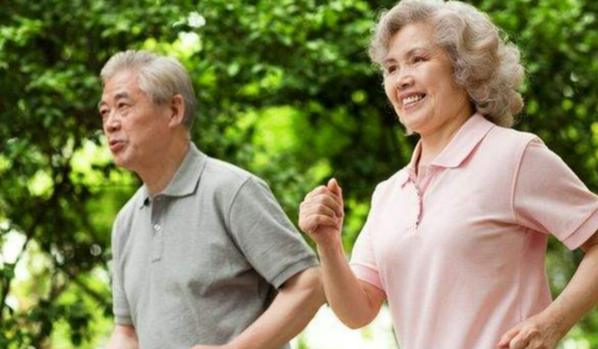 5 loại rau là kho canxi giúp xương chắc khỏe cho độ tuổi trung niên