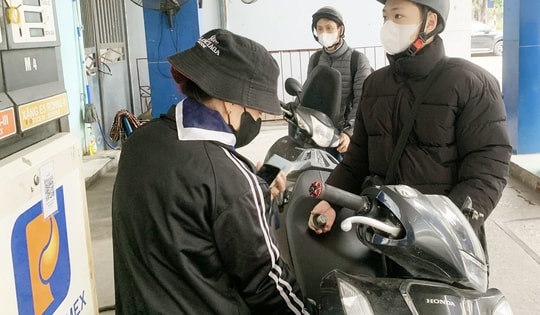 Giá xăng giảm lần thứ 2 liên tiếp, RON92 dưới mốc 20.000đ/lít