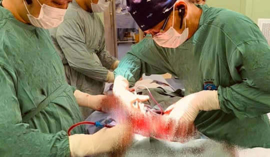 Người phụ nữ 49 tuổi ở Hải Phòng phát hiện khối u vú nặng hơn 3kg sau 3 năm ngại không đi khám