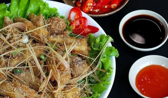 Bật mí cách làm chân gà rang muối giòn, bên trong mềm thơm cực đỉnh