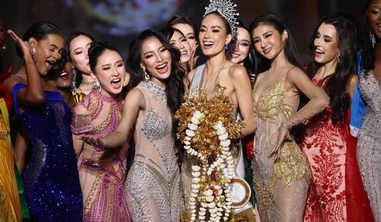 Một hoa hậu Việt vừa đăng quang trong cuộc thi nhan sắc quốc tế gây phẫn nộ