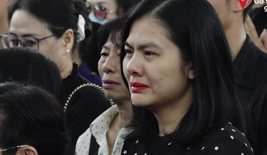 Ngoài Lê Phương, nữ diễn viên này cũng có nhiều duyên nợ với cố NSƯT Quý Bình