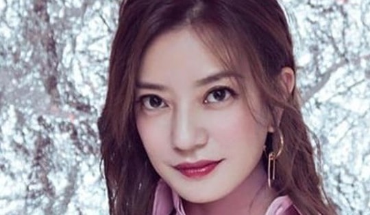 Triệu Vy tái xuất mạng xã hội sau ly hôn