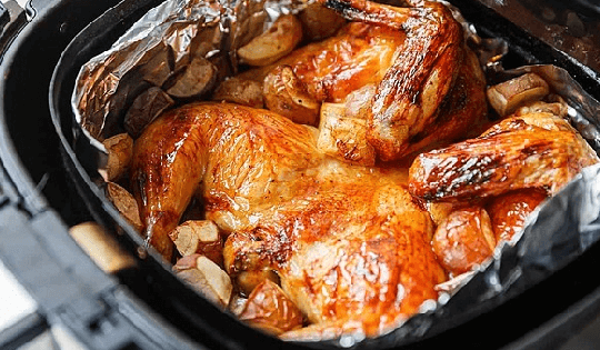 Bật mí cách chiên đùi gà bằng nồi chiên không dầu cực đơn giản