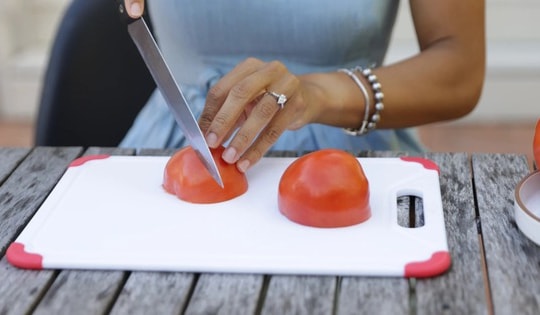 6 thực phẩm và đồ dùng hàng ngày 'đầu độc' bạn chìm trong vi nhựa - Thủ phạm liên quan đến ung thư, mất trí nhớ