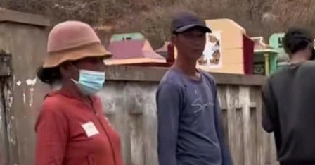 Xử lý nhóm người mang chổi đi 'xin đểu' ở nghĩa trang TP Phan Thiết