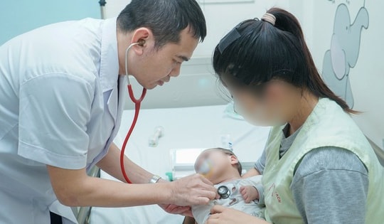 Cứu sống bé trai 3 tháng tuổi mắc dị tật bẩm sinh nguy hiểm