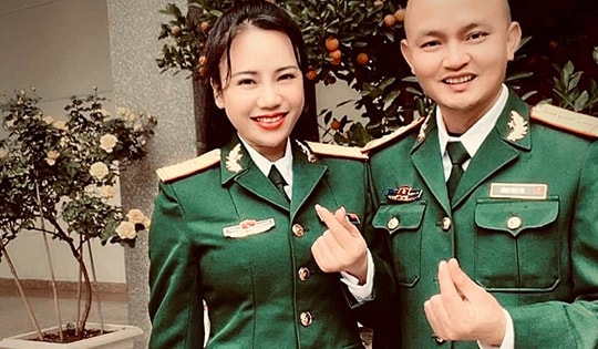 Nam nghệ sĩ chèo quê Bắc Ninh mang quân hàm Trung tá có đời tư kín tiếng