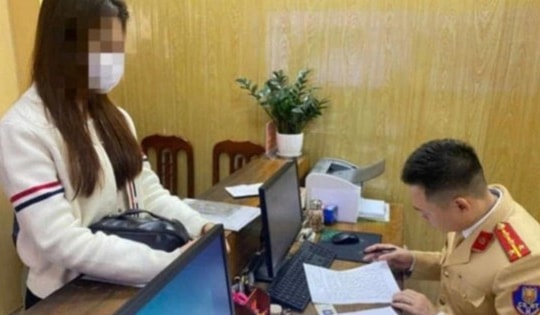 Nữ tài xế bị phạt 133 triệu vì vượt đèn đỏ 7 lần trong 2 tuần, lý do vi phạm khiến nhiều người bất ngờ