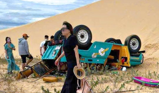 Khách Hàn Quốc yêu cầu bồi thường hơn 600 triệu đồng vụ lật xe Jeep