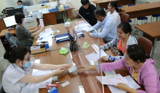 Mức hưởng lương hưu 75% áp dụng đối với đối tượng nào khi nghỉ hưu trước tuổi?