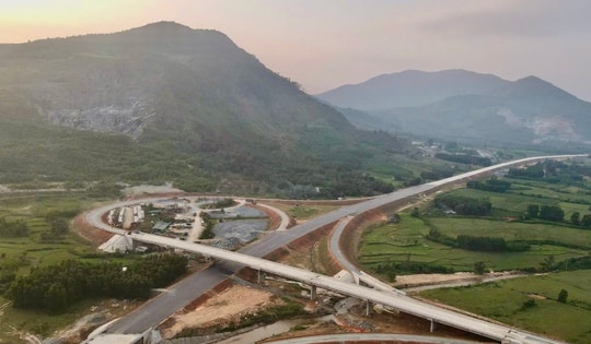 Cao tốc đoạn qua Quảng Bình hứa hẹn những cảnh sắc mê hồn