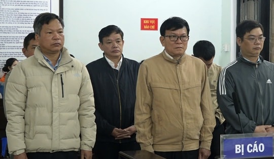 Hoãn phiên xét xử vụ án nhận hối lộ tại Trung tâm đăng kiểm xe cơ giới Huế