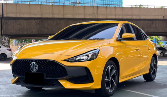 Xe sedan hạng C giá sốc còn 305 triệu đồng, xịn ngang Mazda 3, rẻ hơn Kia Morning, Hyundai Grand i10