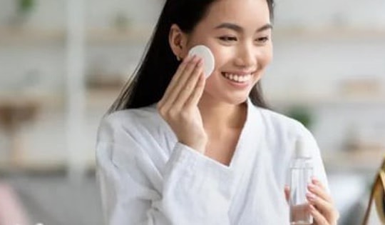 7 điều cần tránh khi dùng nước hoa hồng dưỡng da