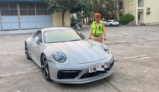 Xử phạt tổng 20 triệu đồng 4 siêu xe Porsche lấn làn, vượt ẩu trên cao tốc