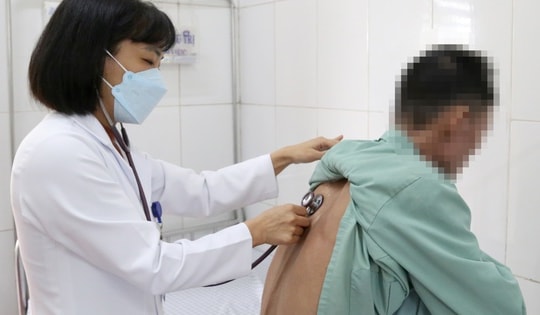 Sốt cao hơn một tháng, người đàn ông 57 tuổi ở Phú Thọ phát hiện mắc nấm phổi nguy hiểm