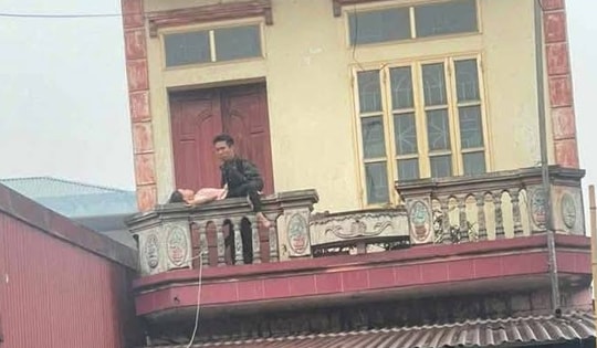 Video: Nghẹt thở cảnh công an giải cứu bé gái bị gã đàn ông dùng dao khống chế, bắt làm con tin