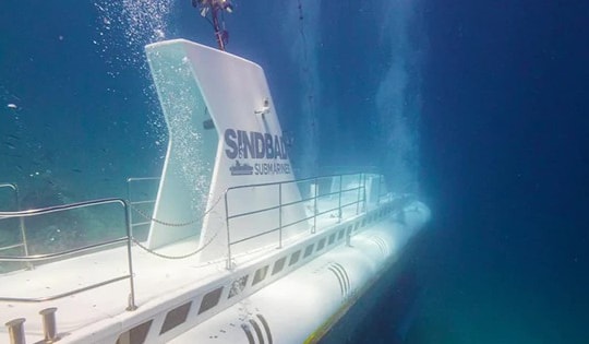 Nóng: Tàu ngầm du lịch chở 45 người chìm một cách bí ẩn giữa biển Đỏ, nhiều hành khách thiệt mạng