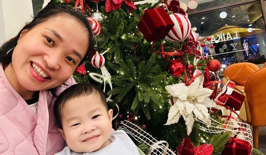 Mẹ của 'giáo sư' tí hon: "Tôi đồng hành cùng con mỗi ngày như một phép màu"