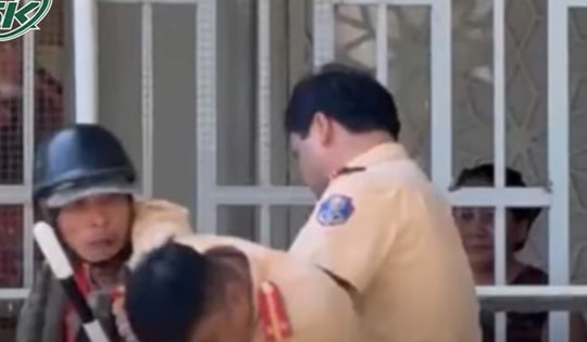 Phẫn nộ 'ma men' quậy tưng bừng tại chốt đo nồng độ cồn, liều lĩnh đánh CSGT ở Bình Định