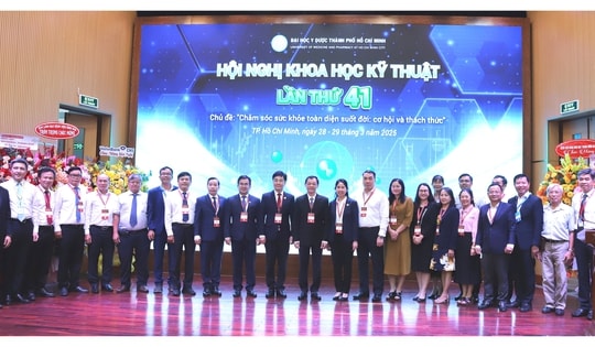 Hội nghị Khoa học Kỹ thuật góp phần phát triển y tế bền vững