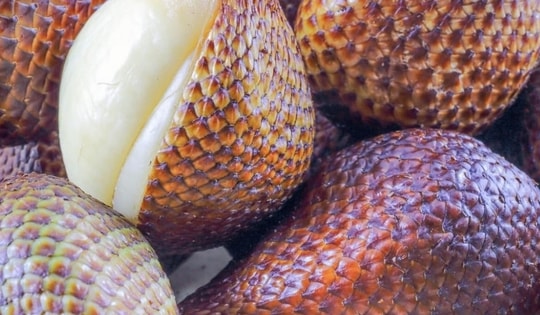 Loại quả có vỏ được ví như “da rắn”, ăn vào lại bổ đủ đường, ở chợ Việt cũng có