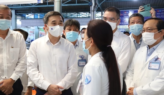 Bộ Y tế hoả tốc yêu cầu tăng cường phân luồng, kiểm soát lây nhiễm sởi trong cơ sở khám, chữa bệnh