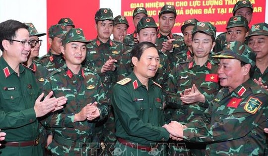 Lực lượng Quân đội Việt Nam tham gia cứu trợ tại Myanmar