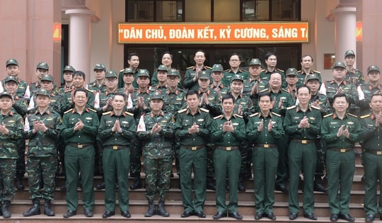 30 chiến sĩ quân y Việt Nam sang Myanmar tham gia khắc phục hậu quả động đất