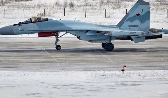 Nga tiếp nhận lô máy bay chiến đấu Su-35S