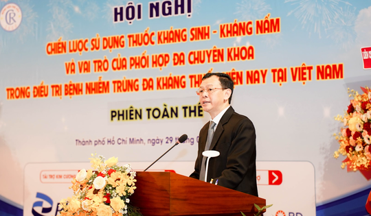 Thứ trưởng Bộ Y tế: Tình trạng kháng thuốc đang trở thành vấn đề y tế cấp bách toàn cầu