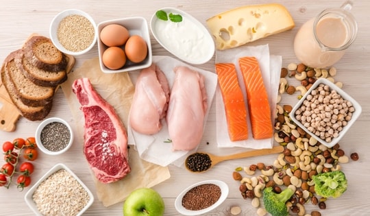 Chế độ dinh dưỡng giúp nâng cao sức khỏe cho trẻ bị khoèo chân bẩm sinh