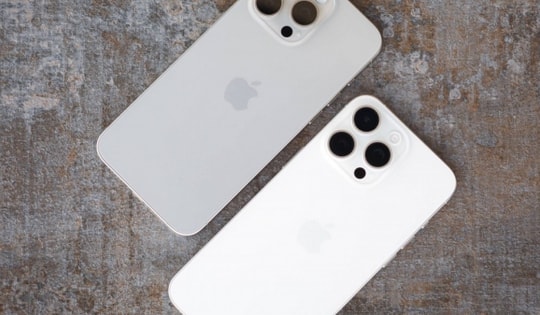 Giá iPhone 13 Pro Max, iPhone 14 Pro Max, iPhone 15 Pro Max mới nhất rẻ chưa từng có, giảm cả 10 triệu đồng, sánh ngang iPhone 16 Pro Max